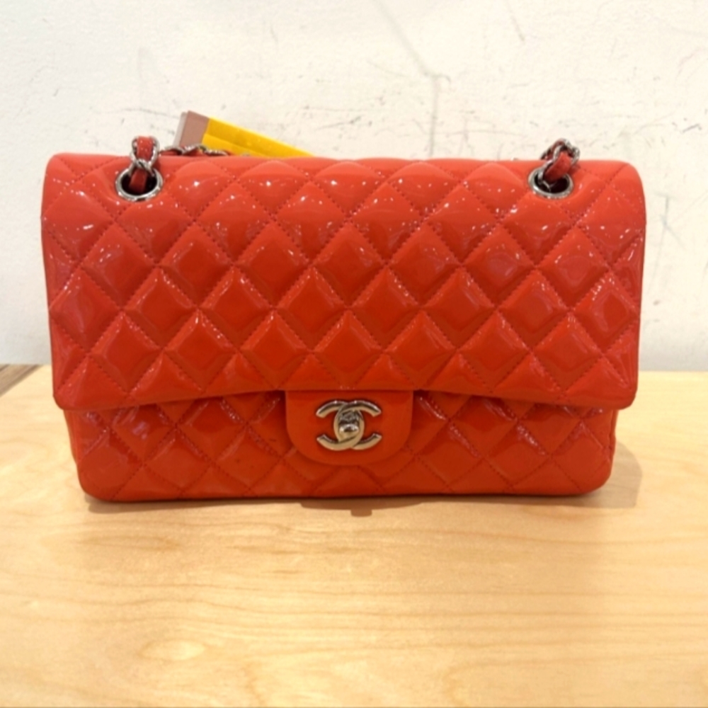 CHANEL CLASSIC,Medium Double Flap Patent Leather, Like New Condition.